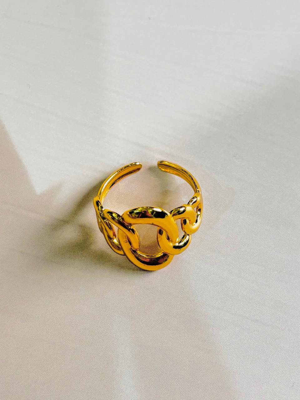 GOLDEN AURA RING