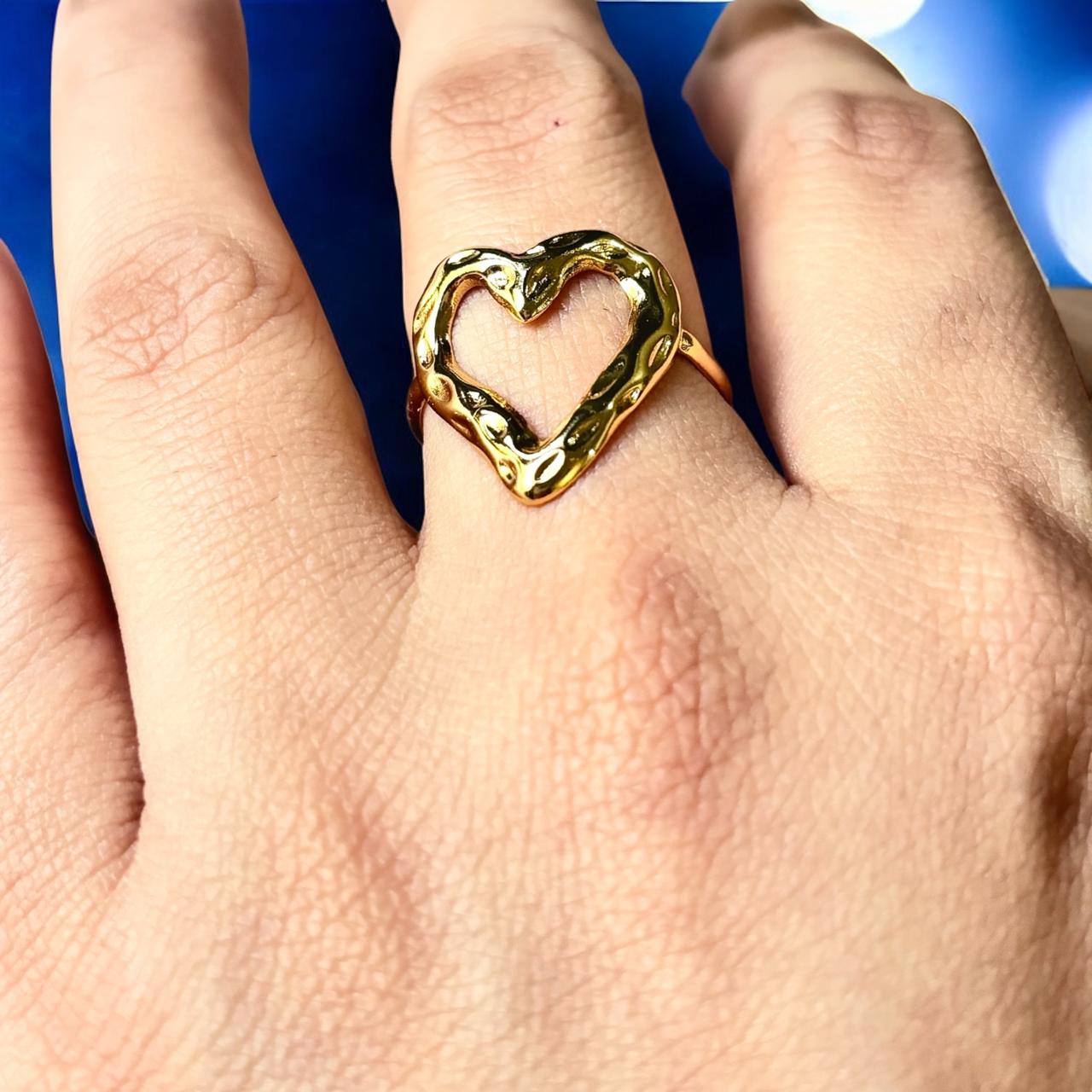 GOLDEN BIG HEART RING