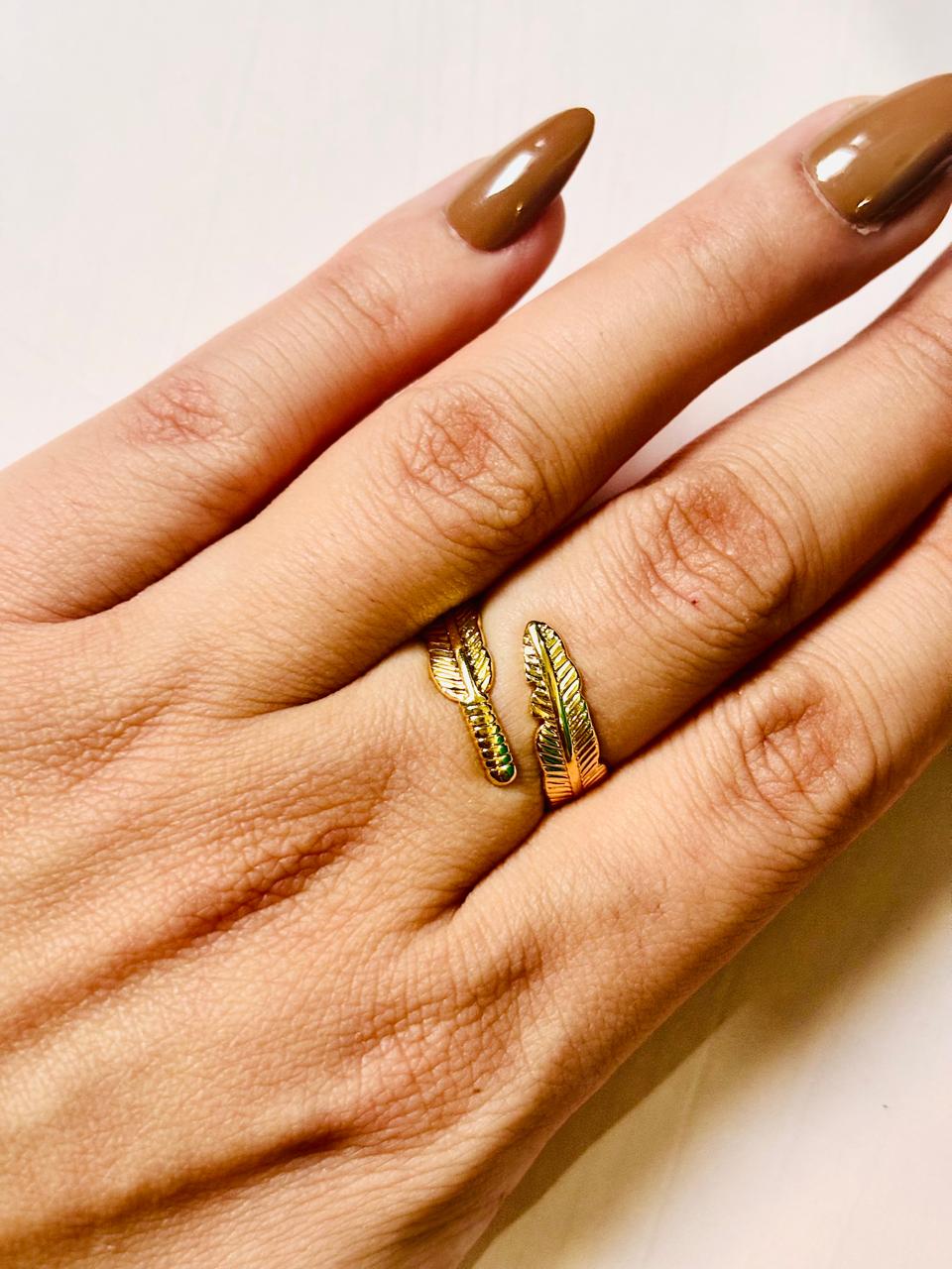 GOLDEN CRUSH RING