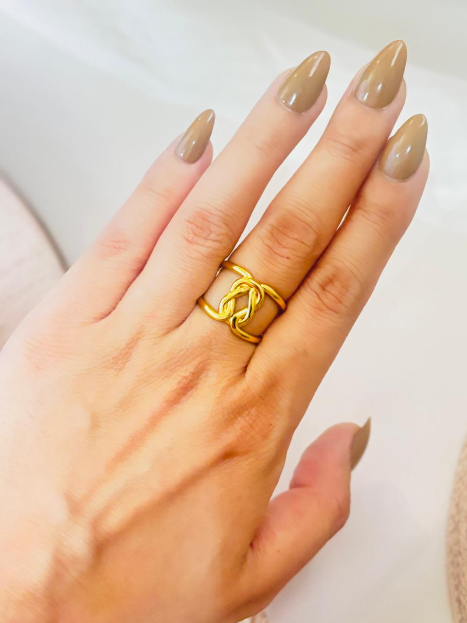 GOLDEN DAZE RING