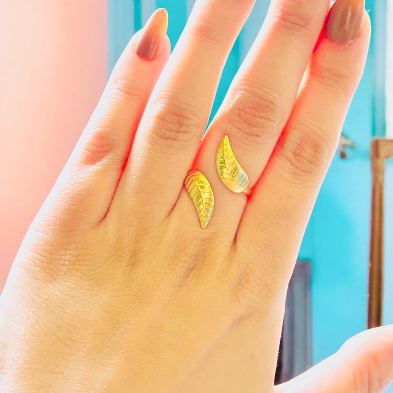GOLDEN DOUBLE LEAF RING