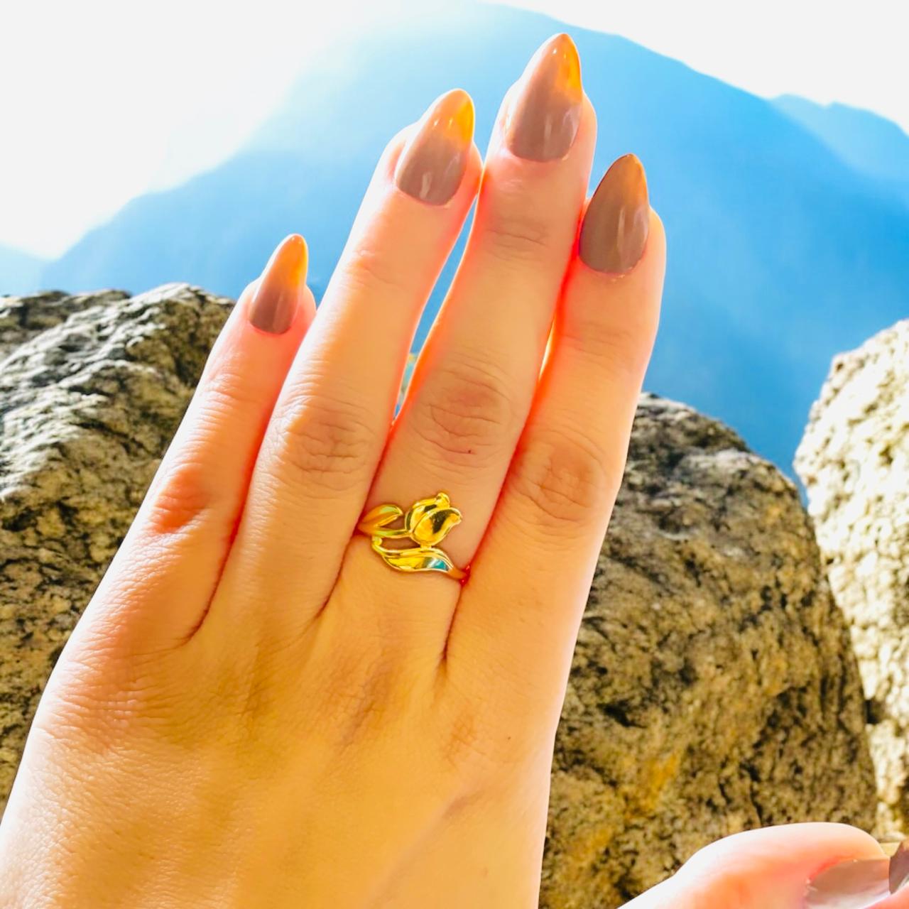 GOLDEN ROSE RING