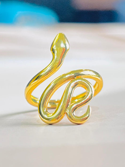 GOLDEN SERPENT CHARM RING
