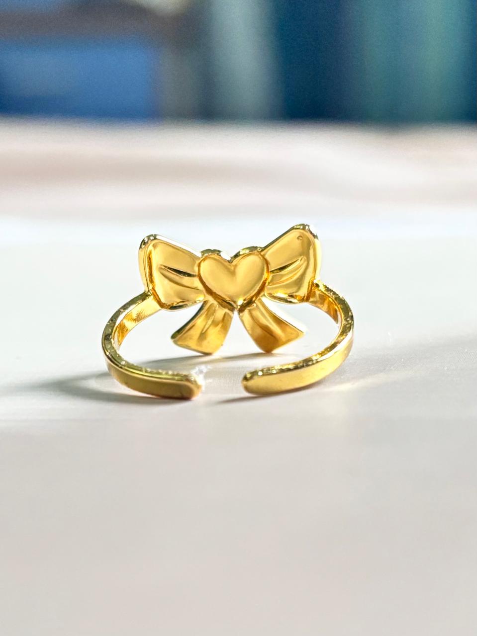 GOLDEN SWEET BOW RING