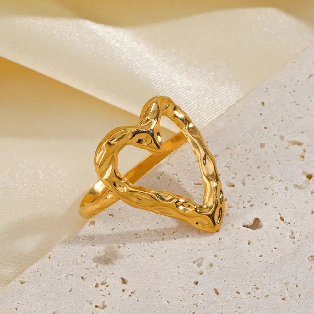 GOLDEN BIG HEART RING