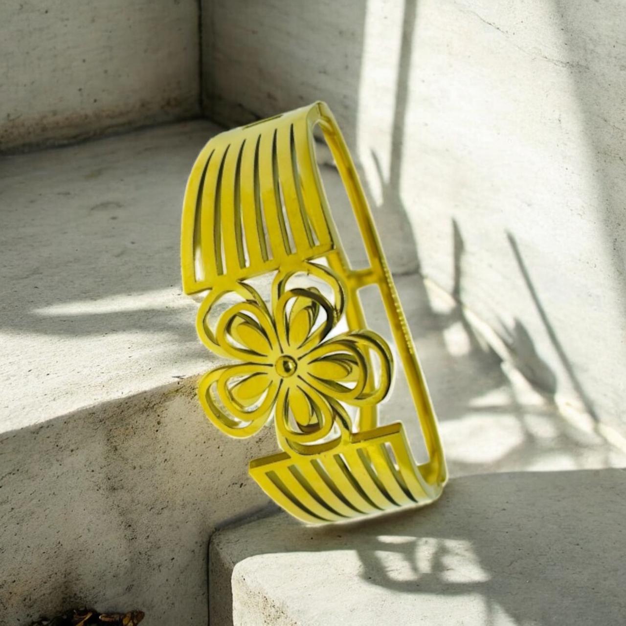 PETAL BLOOM DESIGNER BRACELET