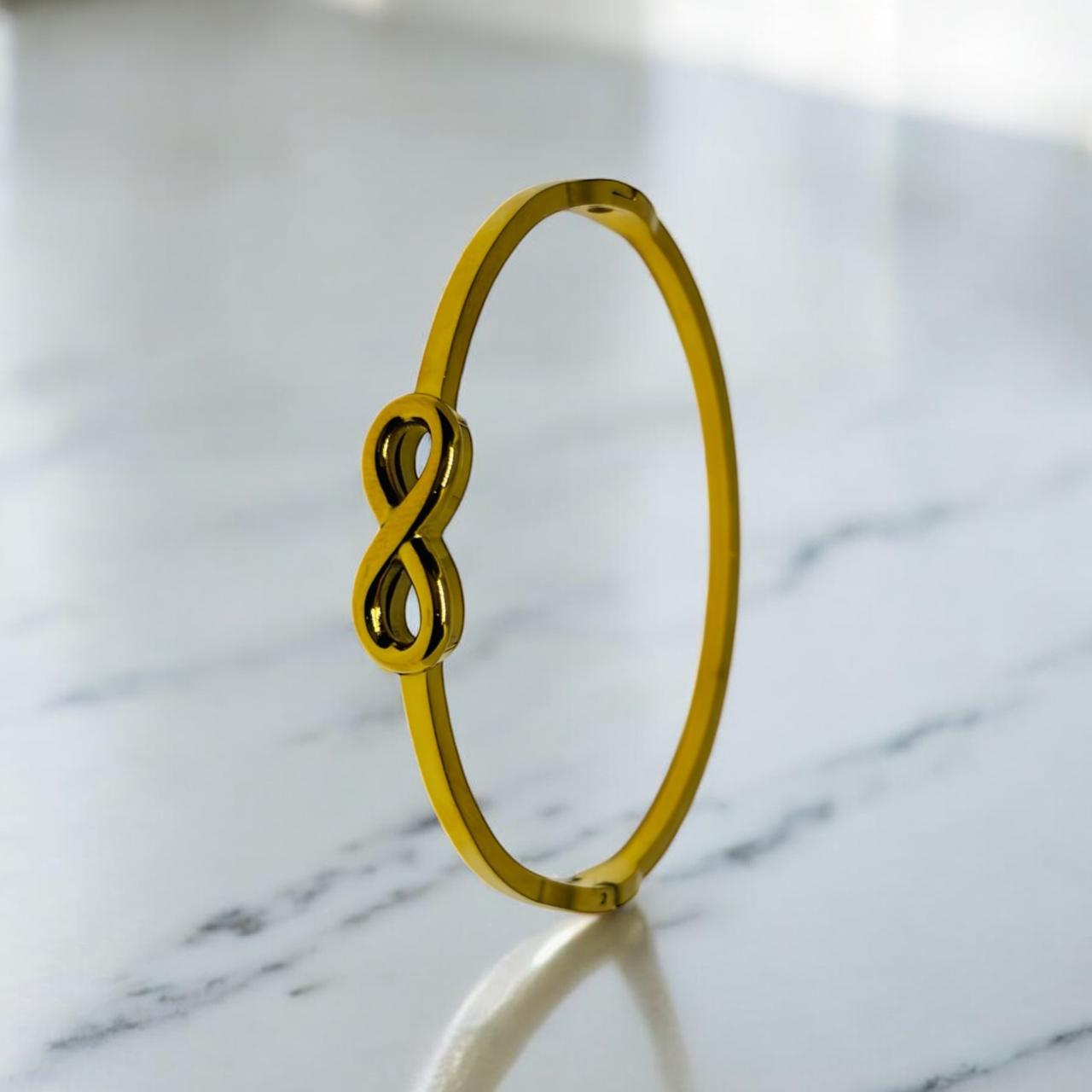 GOLDEN INFINITY BRACELET