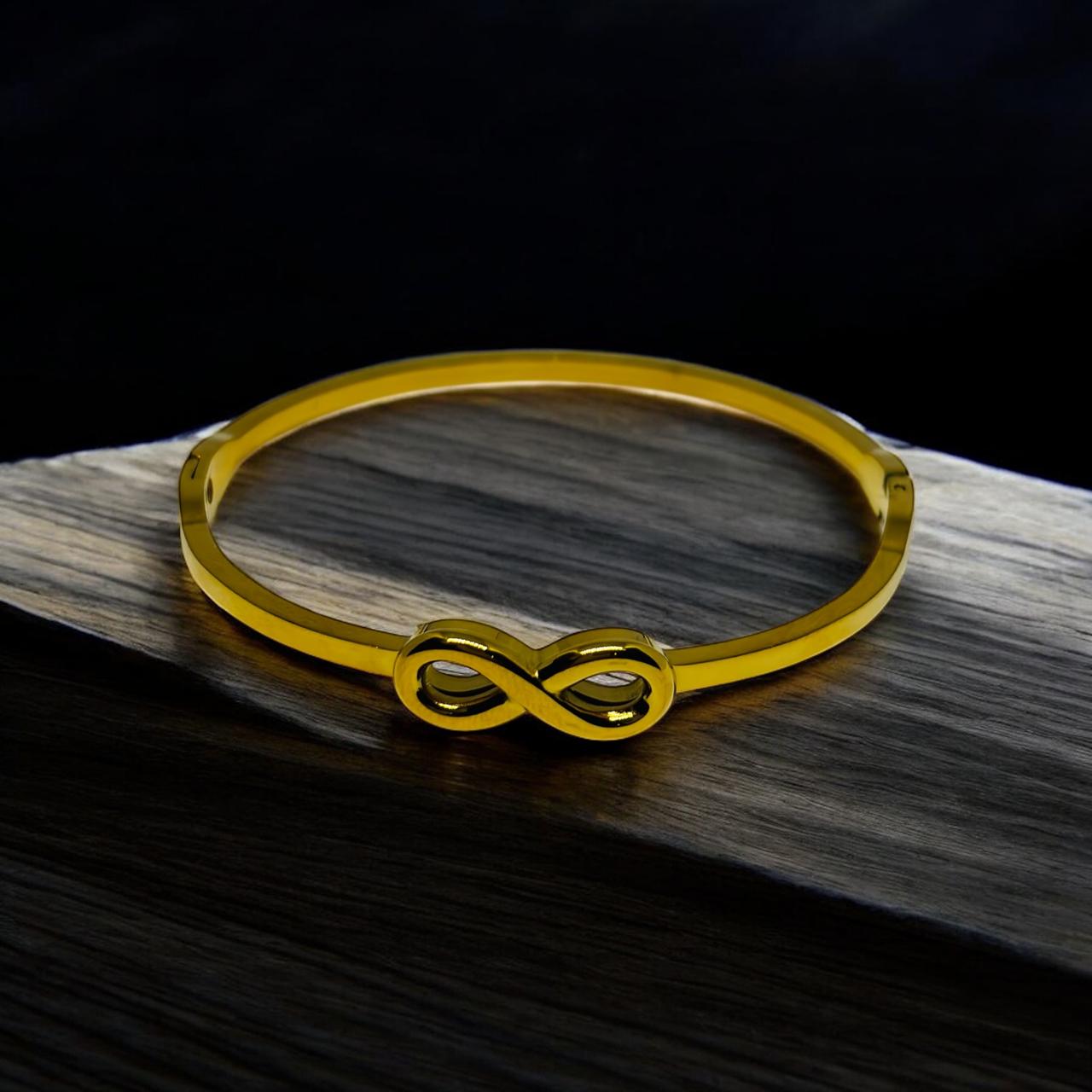 GOLDEN INFINITY BRACELET