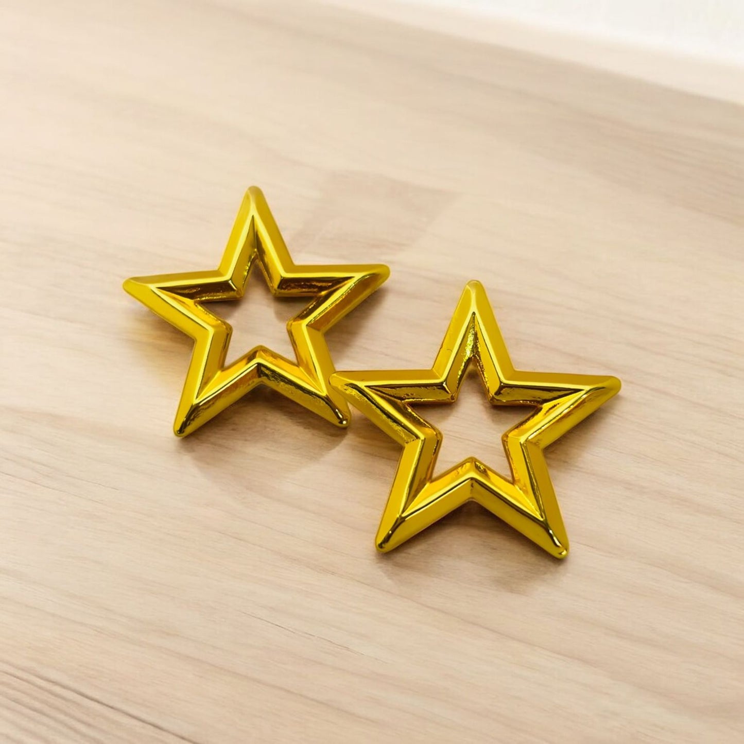 STELLAR SHINE STUDS EARRINGS