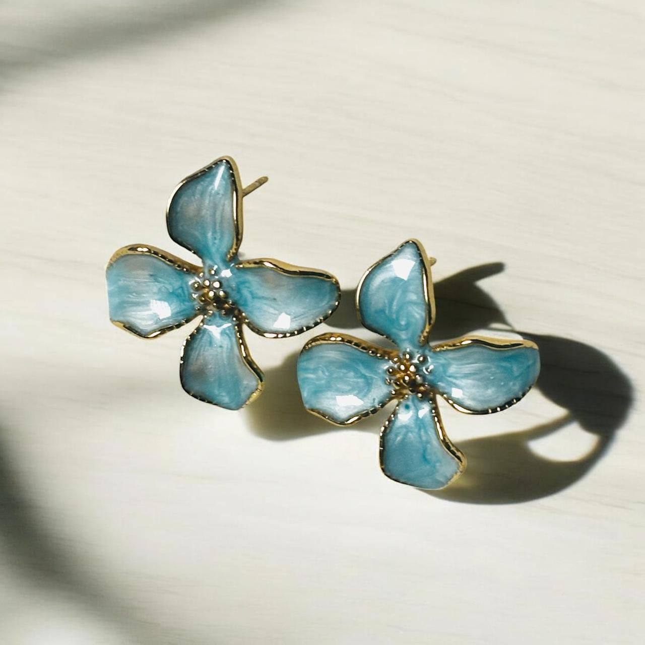 BLUE BREEZE BLOSSOMS STUDS EARRINGS