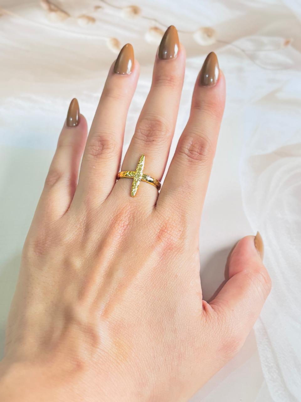 GOLDEN TEXTURED X RING