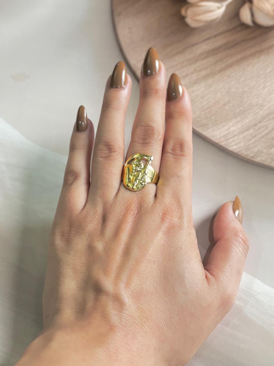 GOLDEN MUSE FACE RING