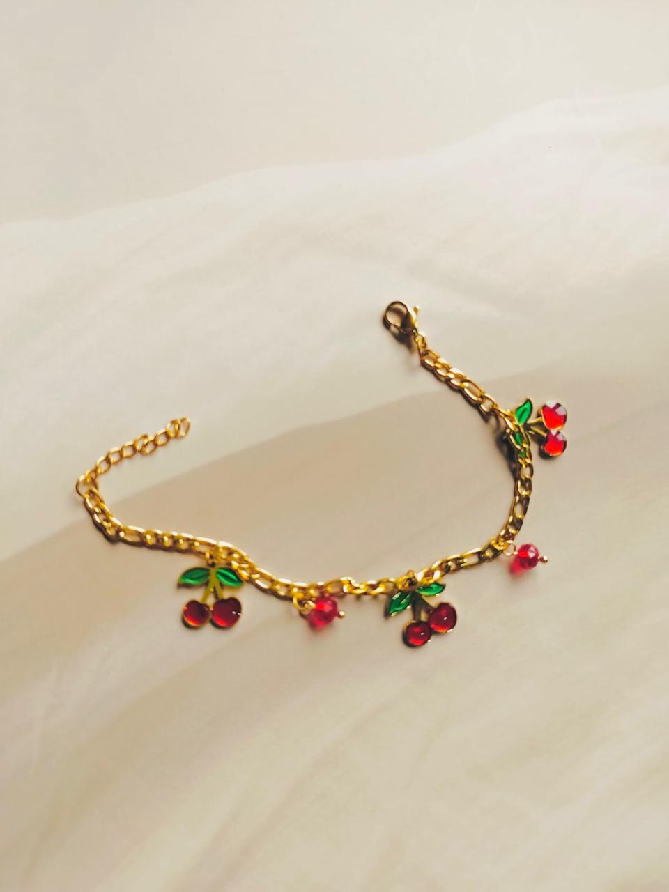CHERRY CHARM CHAIN BRACELET