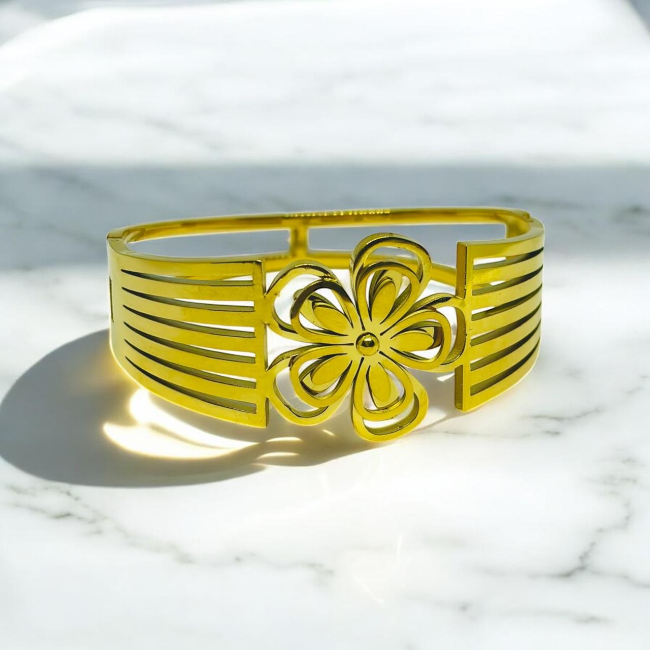PETAL BLOOM DESIGNER BRACELET