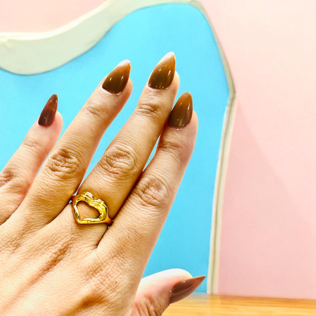 GOLDEN COMPLETE HEART RING