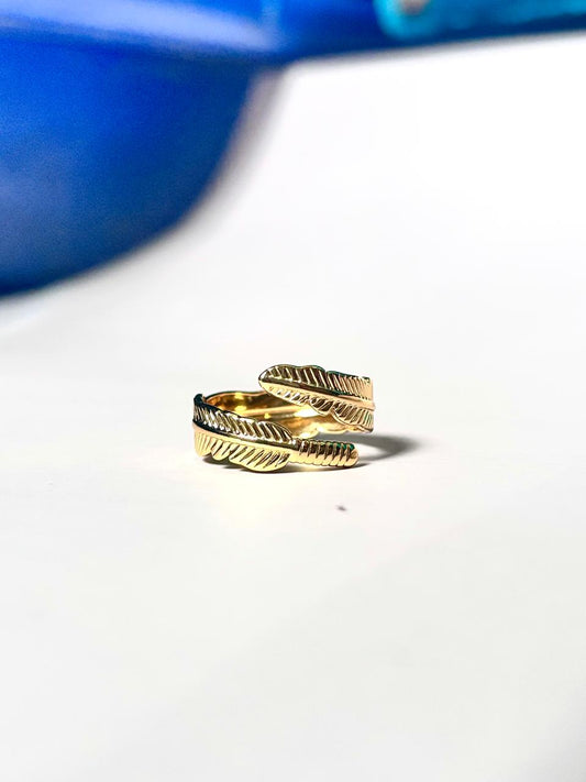 GOLDEN CRUSH RING