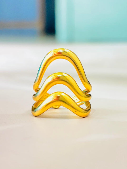 GOLDEN DRIP RING