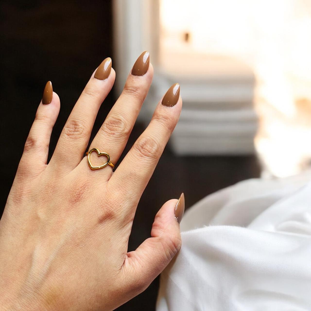 GOLDEN GLAM HEART RING