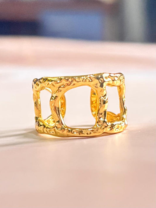 GOLDEN GLEAM TOUCH RING