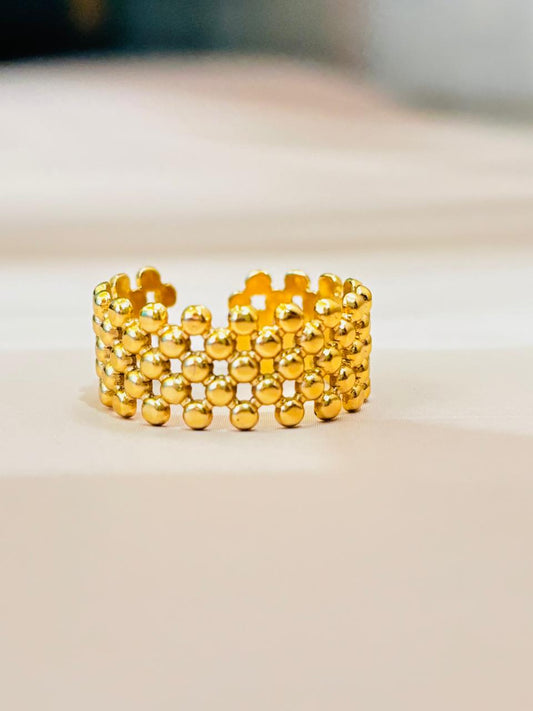 GOLDEN NET RING