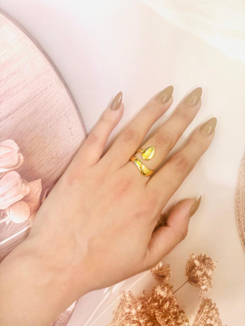 GOLDEN SILK BAND