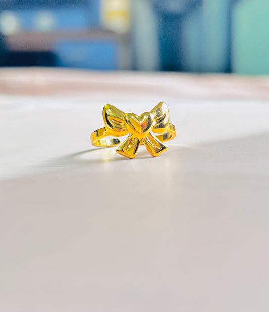 GOLDEN SWEET BOW RING