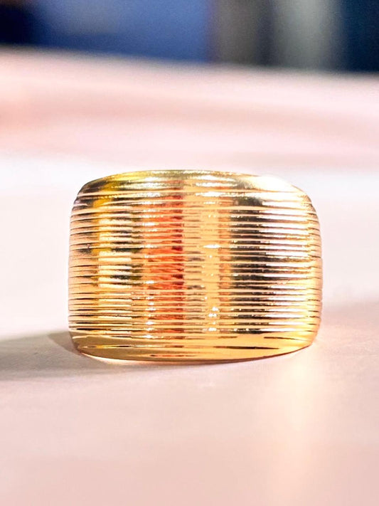 GOLDEN WHISPER RING