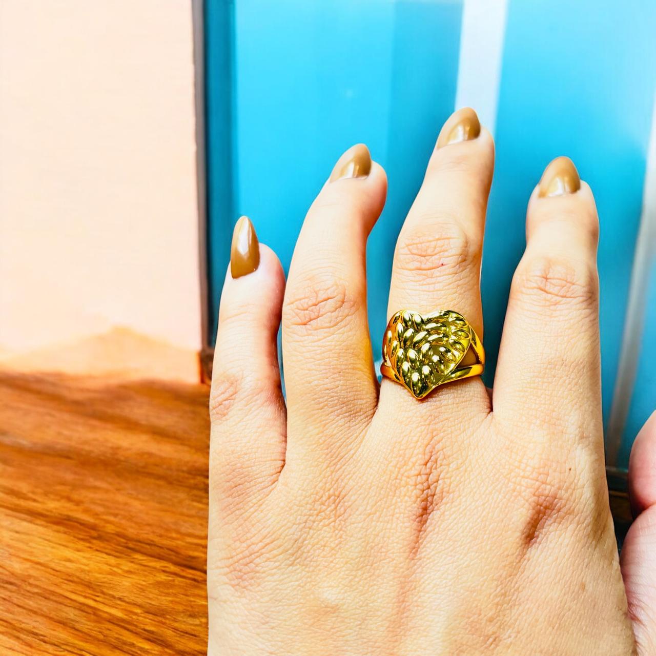 GOLDEN WILD HEART RING