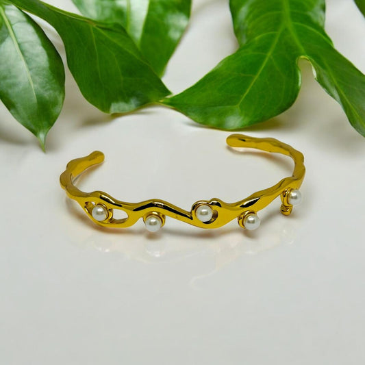 WAVY PEARL OPEN BRACELET