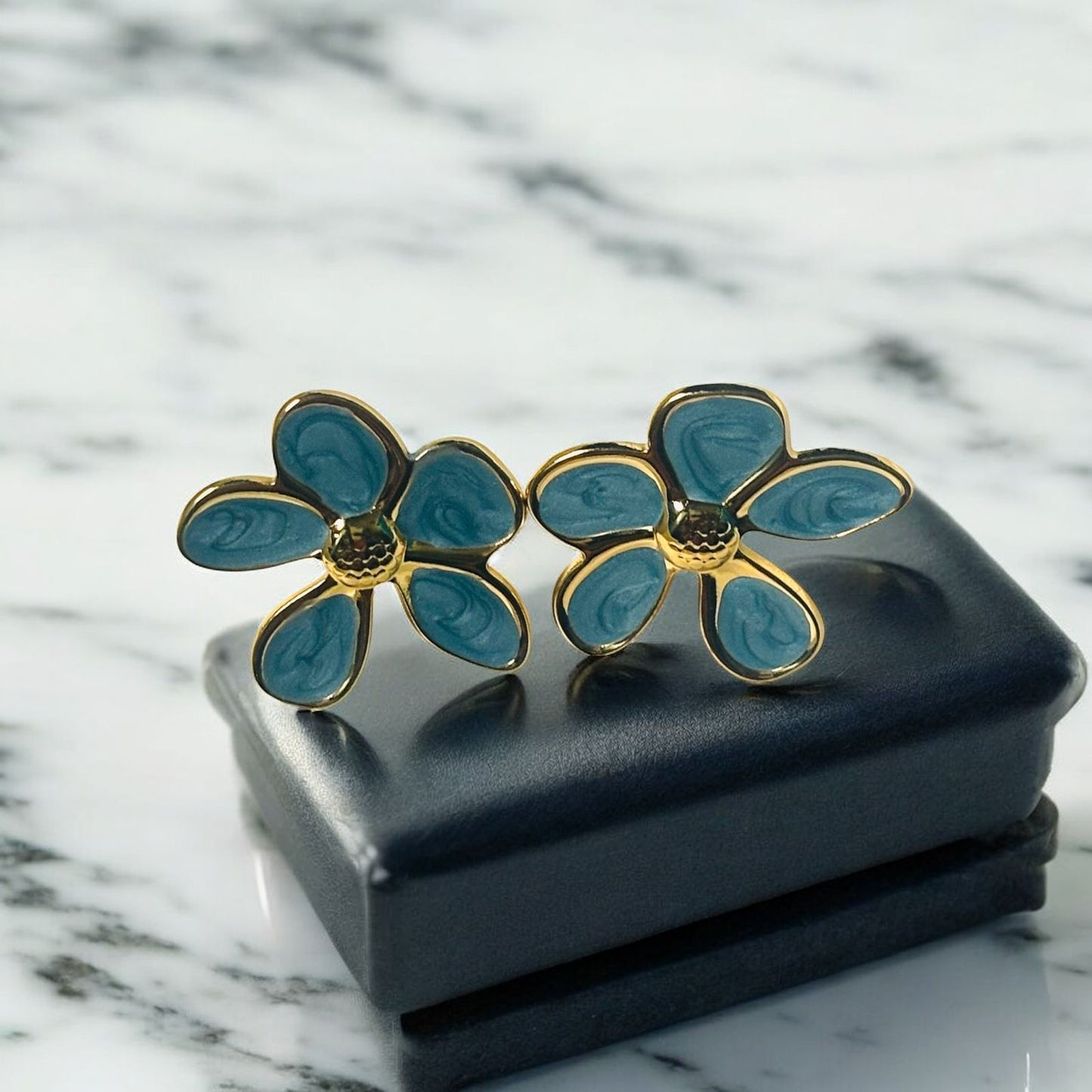 AQUA BLOOM STUDS EARRINGS