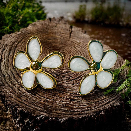 WHITE BLOSSOM PETAL EARRINGS