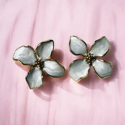 PEARL PETAL BLOOM EARRINGS