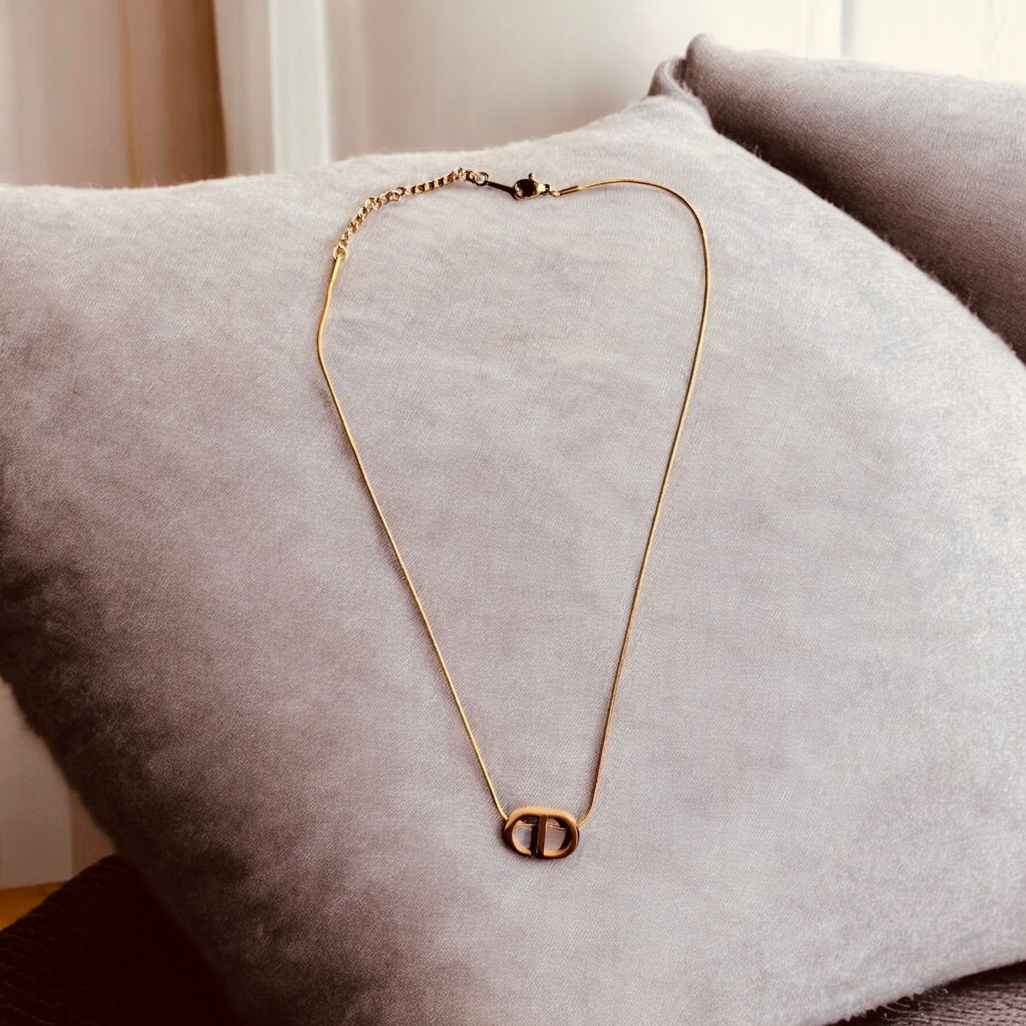 BOLD LINK NECKLACE