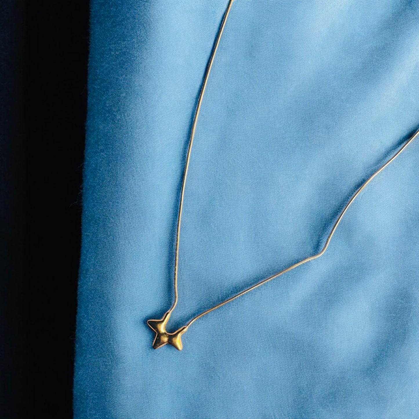 STELLAR SLICE NECKLACE
