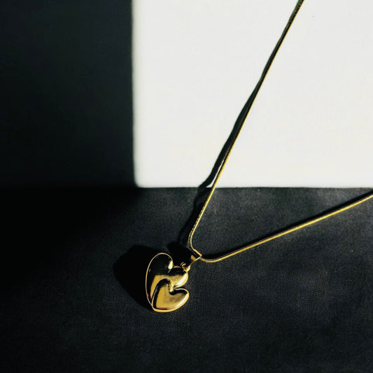 HEART TO HEART NECKLACE