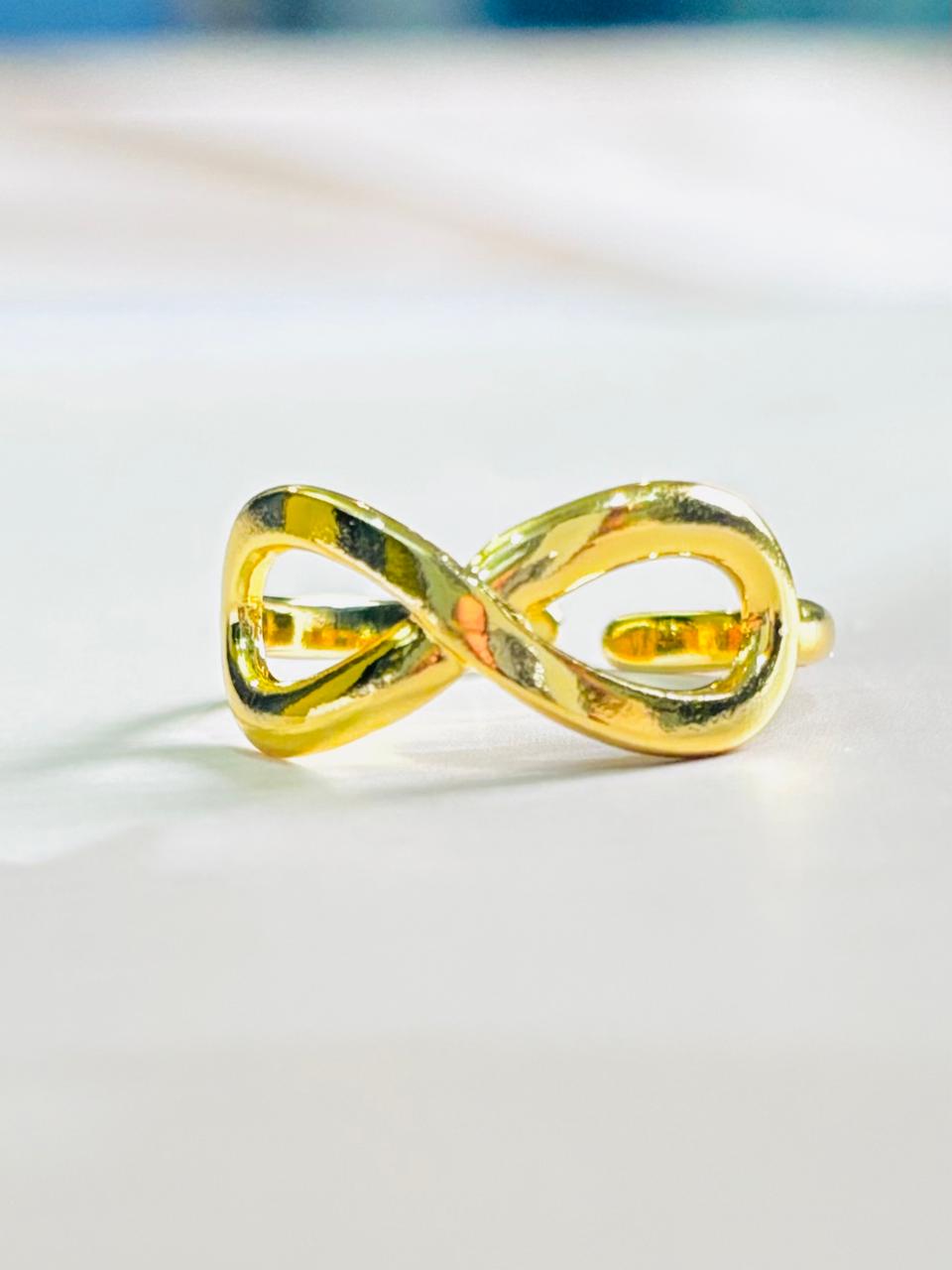 GOLDEN INFINITY RING