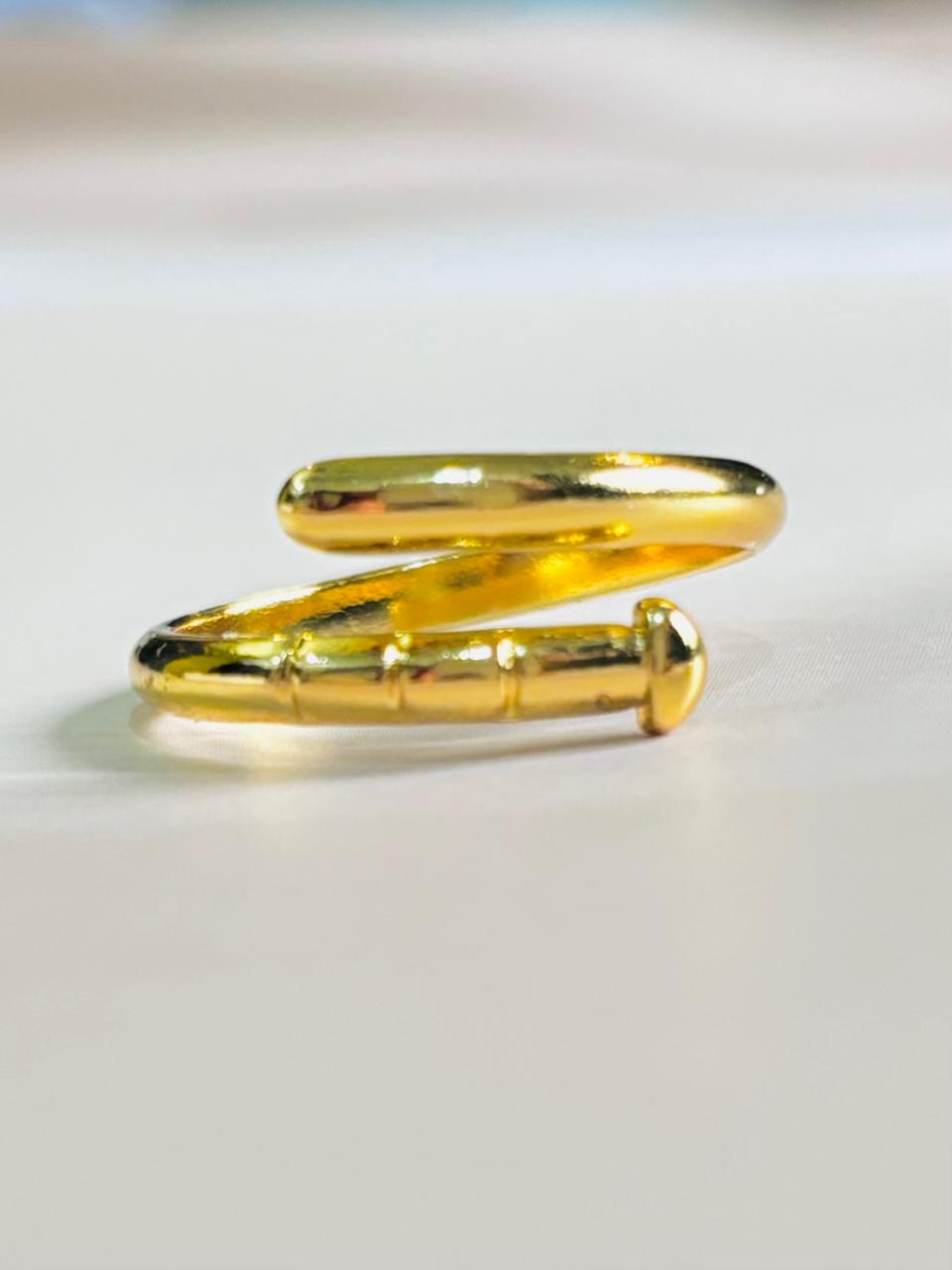 GOLDEN SPIRAL WRAP RING
