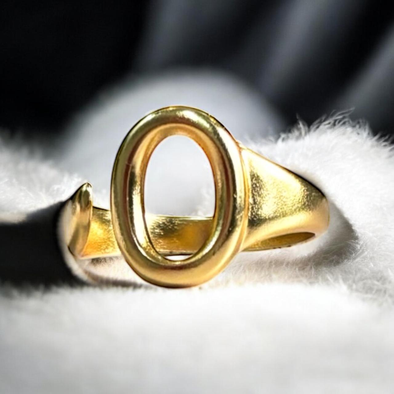 GOLDEN OVAL HALO RING