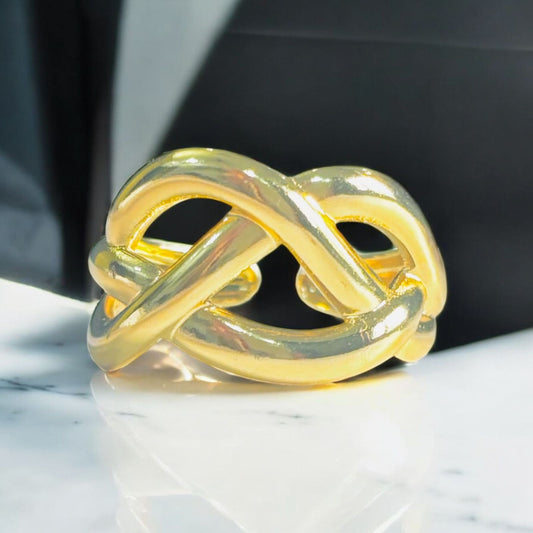 GOLDEN INFINITY KNOT RING