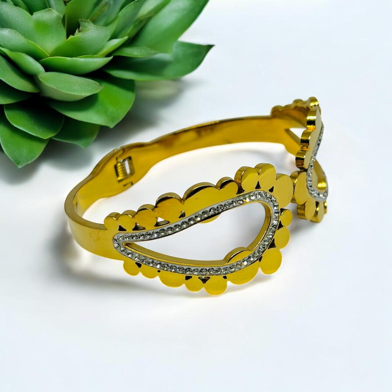 FLORAL CZ CUT BRACELET