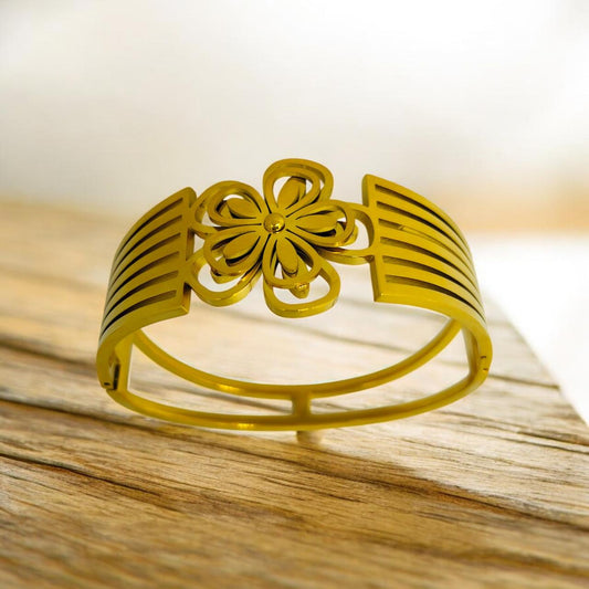 PETAL BLOOM DESIGNER BRACELET